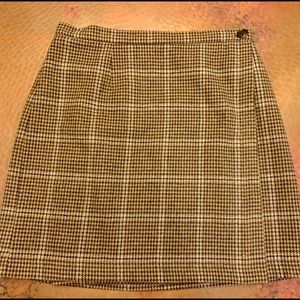 Women’s J Crew wrap skirt.